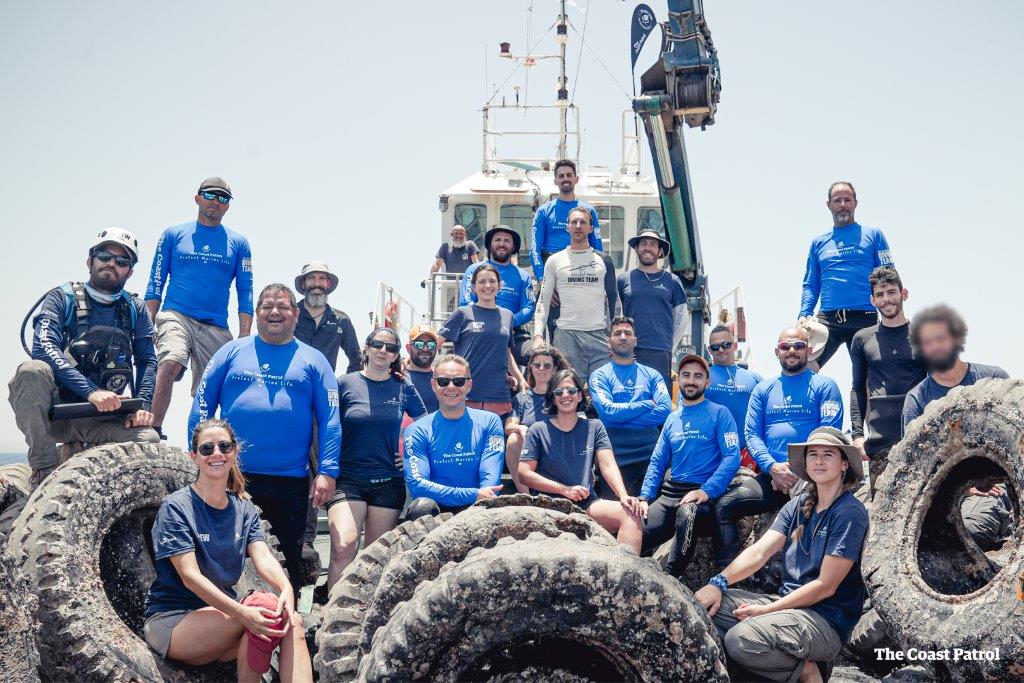 סיירת החוף, 30 מתנדבים, 6 חודשי תכנון ועשרות שיתופי פעולה התרכזו כולם לסוף שבוע אחד באילת לשלוף 10 טון צמיגים משומשים ממימי מפרץ אילת...