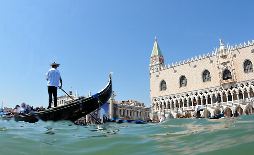 הבתים הצפים של ונציה